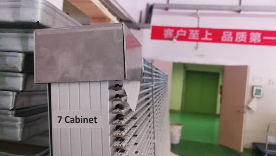Fábrica de vidro de Shenzhen da tela de exposição do diodo emissor de luz da propaganda da tela video transparente de alumínio do diodo emissor de luz do armário P10.4