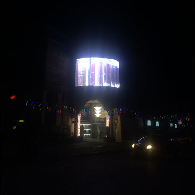 A tela video exterior curvada 3 do diodo emissor de luz do MERGULHO em 1 configuração Etiópia do pixel denomina a fábrica de Shenzhen
